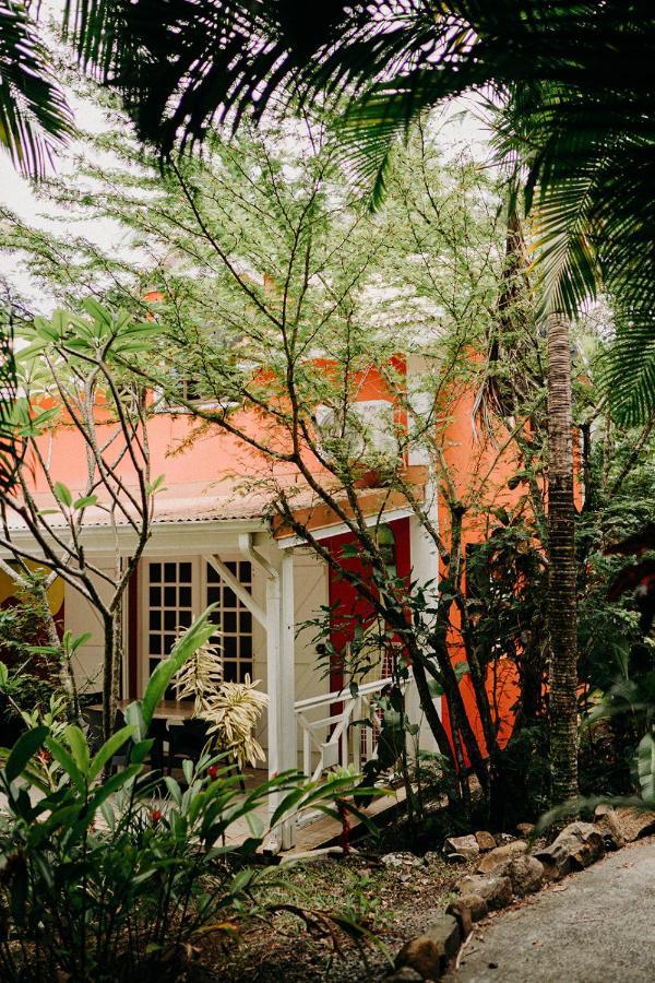 Caraib'Bay Hotel Deshaies Exterior photo